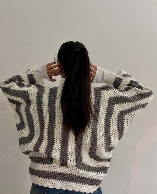 Veste Crochet Oversize Gris & Blanc – Fait Main